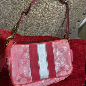 Coach vintage pink and silver new without tag.